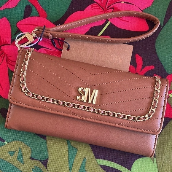 Brand New Steve Madden Cruz Cognac Trifold Snap Wristlet Wallet Gold Tone Chain - Picture 4 of 16